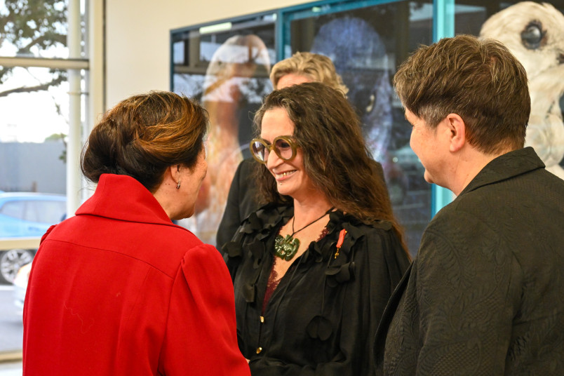 Dame Cindy meets Fiona Pardington
