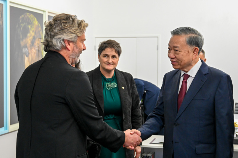 General Secretary and President Tô Lâm meets Dominic Feuchs, Starkwhite Gallery Director