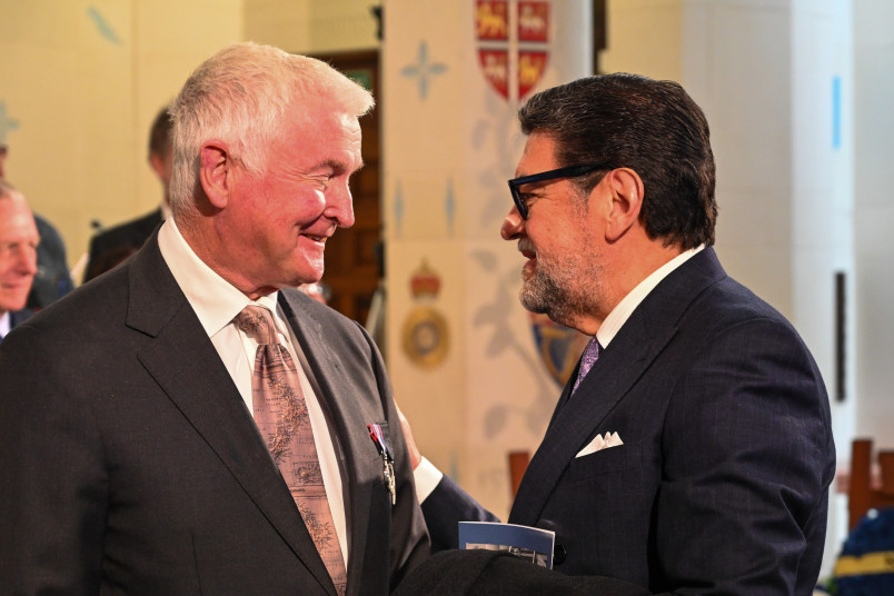Dr Davies with His Excellency Mr Alfredo Pérez Bravo