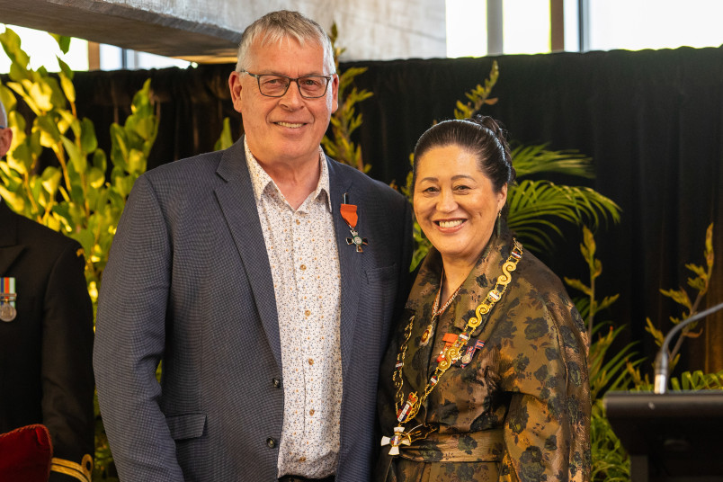 Mr Terry Nicholas, of Winton, MNZM for services to Māori and governance