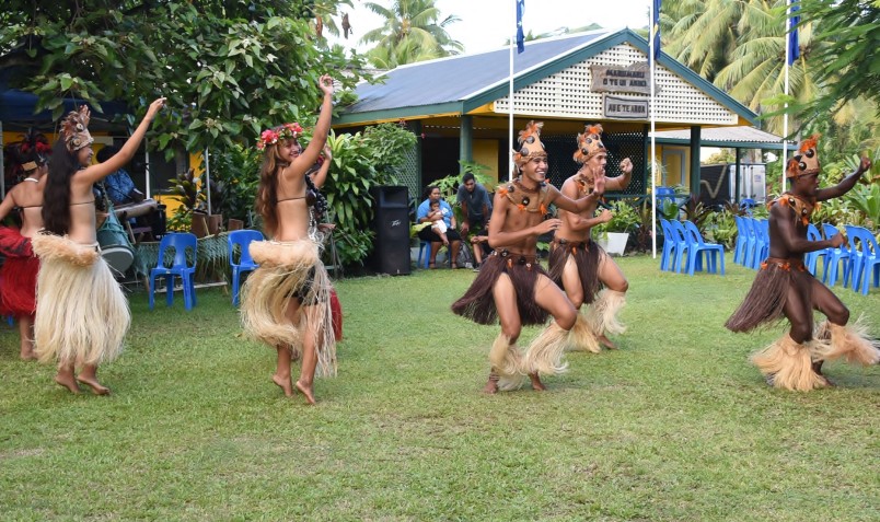 Cook Island Dancers.