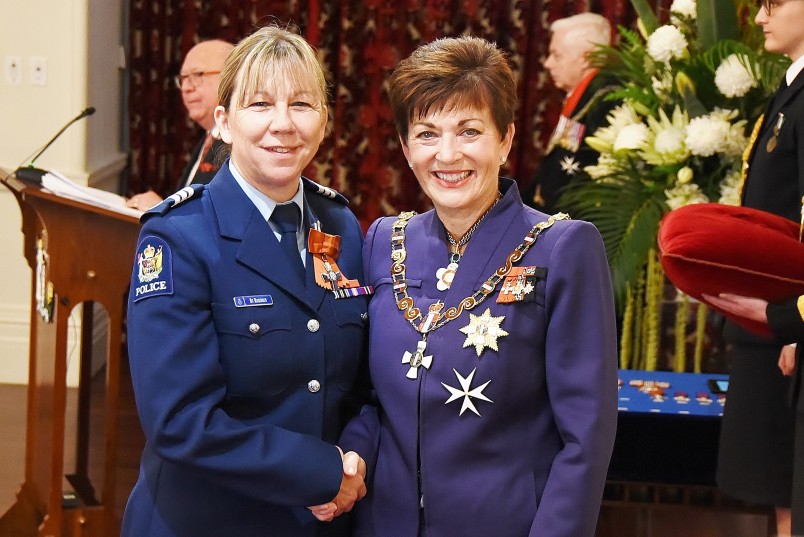 Sergeant Su Robinson, of Hastings, MNZM, for services to the New Zealand Police and youth.