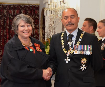 Ms Jane Tolerton, ONZM, for services to historical research.