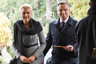 Image of President of the Republic of Poland, HE Andrzej Duda and Agata Kornhauser-Duda arriving at Government House in Auckland