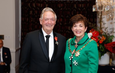 Mr Robert Webb, of Whangarei, MNZM for services to wildlife conservation
