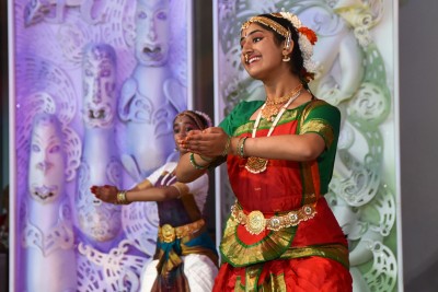 Pushpanjali dance