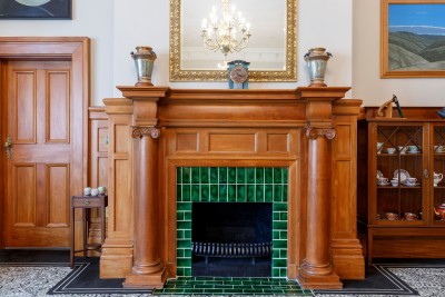 Image of the fireplace in the Liverpool Room