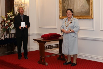 Dame Cindy and Mr James Brownlie, of Wairoa, ONZM for services to agriculture and education