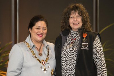 Ms Lynn Anderson, MNZM, of Christchurch, for services to the zoological industry and conservation