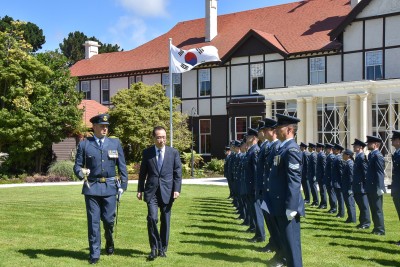 HE Mr Chang-sik Kim inspecting the Guard of Honour