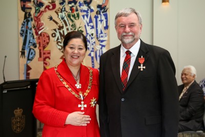 Mr Malcolm Nicolson, of Kawakawa, MNZM, for services to local government and the community