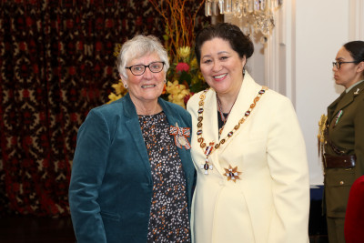 Mrs Marilyn Milne, Dame Cindy Kiro