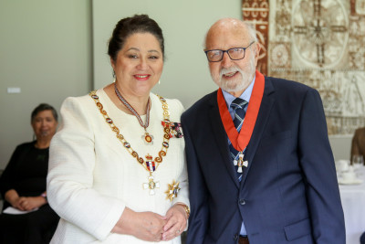 Mr Vincent Ashworth, of Morrinsville, CNZM for services to agriculture