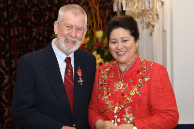 Mr Graham Smith, of Waitara, MNZM for services to horticulture