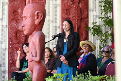 Judge Alana Thomas speaking at the Powhiri