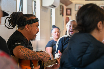 Joby Hopa leads the waiata