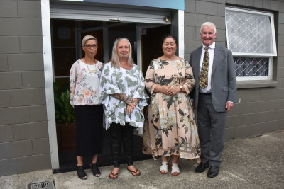 Dame Cindy and Dr Davies with Vanessa Kite and Jade Morunga