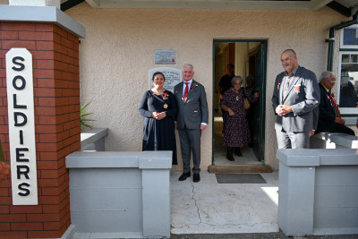 Dame Cindy and Dr Davies at the Whangaroa RSA
