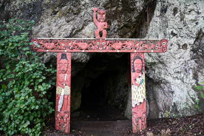 Muriwai's Cave