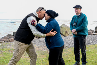 Dame Cindy greets Des Harawira