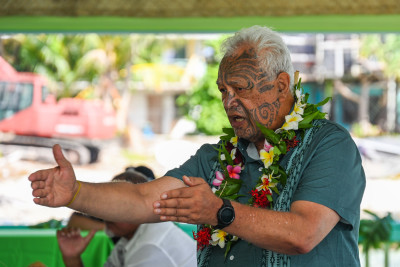 Kaumātua Joe Harawira delivers a karakia