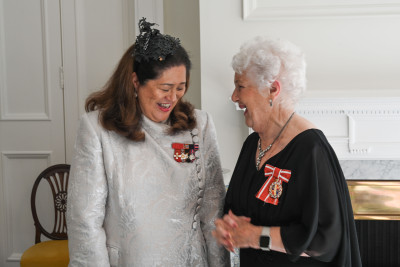 Dame Cindy and Dame Malvina