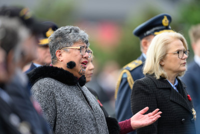 Kuia Puhiwahine Tibble delivers the karanga at the National Commemoration