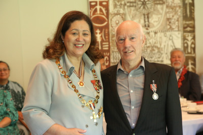 Mr Laurie Mills, of Auckland, KSM for services to theatre