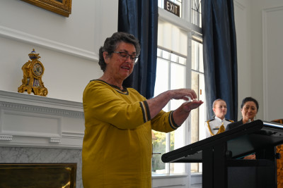 Shona McGhie, Deaf Community Patron, Deaf Aotearoa delivers her speech