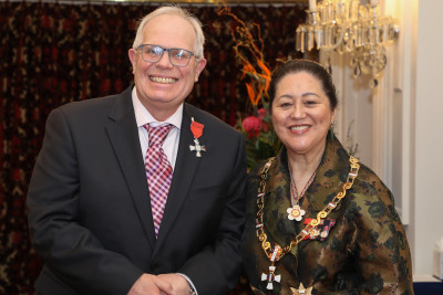Mr Colin Groves, of Hamilton, MNZM for services to business, philanthropy and sport