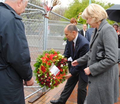 The Governor-General, Sir Jerry, and Lady Janine Mateparae lay a wreath at the Bridge of Remembrance.