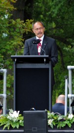 The Governor-General gives his address.