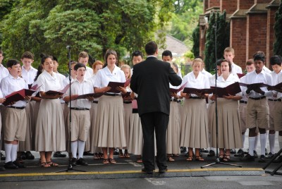 The King's College Choir sing a hymn.