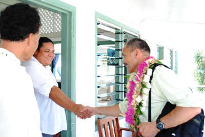 The Governor-General meets hospital staff.